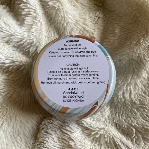 Sandlewood Candle - Picture 3 of 3